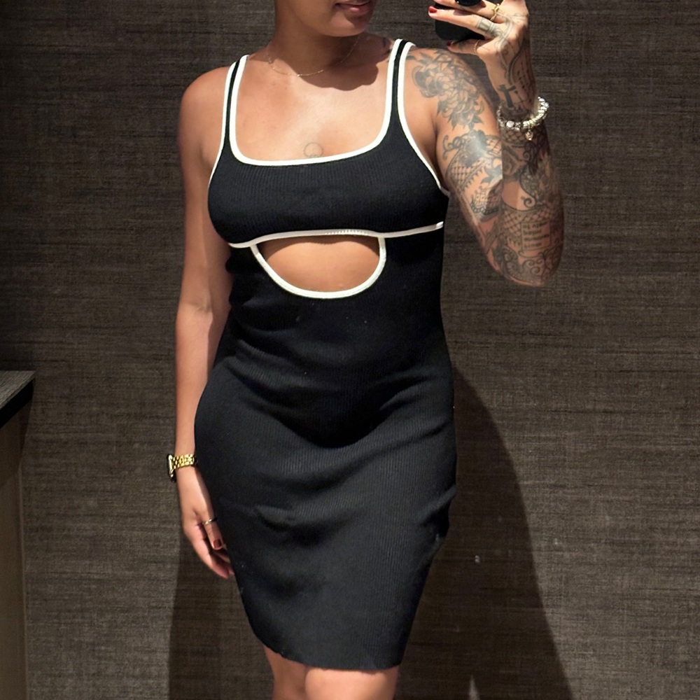 Black and White Dress, size S - Picture 3 of 5